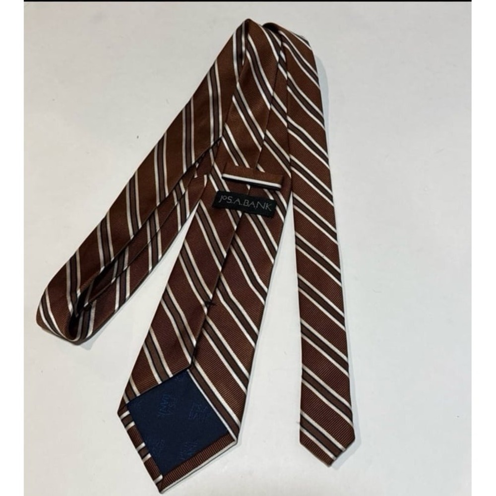 Jos A Bank‎ Men's 100% Silk REPP Necktie - Picture 4 of 5
